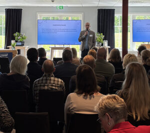 Mattias Leijon, VD på Sydvatten, hälsar välkomna på vattenkonferensen Vatten 360